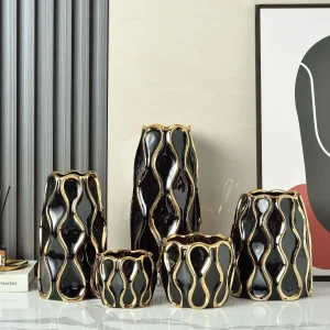 Simple Modern Black and Gold Electroplated Ceramic Flower Pot (2)