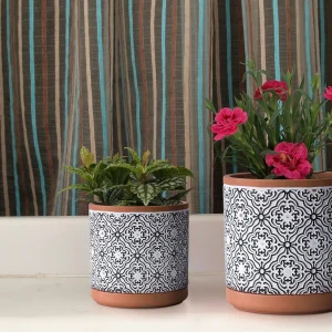 Wholesale Black Ceramic Flower Pot – Modern White Stripe Planter