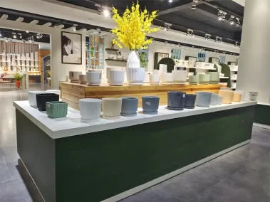 Ceramic flowerpot showroom11